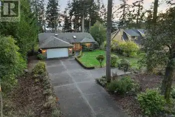 613 Downey Road, North Saanich, British Columbia V8L5M6, 5 Bedrooms Bedrooms, ,3 BathroomsBathrooms,All Houses,For Sale,Deep Cove,Downey,983005