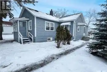 224 William STREET, Radisson, Saskatchewan S0K3L0, 2 Bedrooms Bedrooms, ,1 BathroomBathrooms,All Houses,For Sale,224 William STREET,SK990533