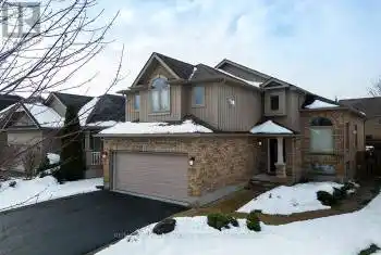 34 Davis Street, Collingwood, Ontario L9Y0C8, 5 Bedrooms Bedrooms, ,3 BathroomsBathrooms,All Houses,For Sale,Davis,S11890431