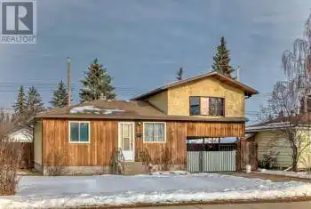 8312 46 Avenue Unit# 8312, Calgary, Alberta T3B1Y5, 3 Bedrooms Bedrooms, ,1 BathroomBathrooms,All Houses,For Sale,46,A2183162