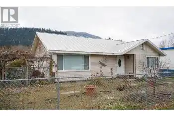 527 SHUSWAP Avenue, Chase, British Columbia V0E1M0, 2 Bedrooms Bedrooms, ,3 BathroomsBathrooms,All Houses,For Sale,Chase,SHUSWAP,10329792