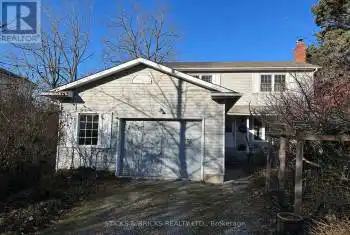 261 King Street, Niagara-on-the-Lake (101 - Town), Ontario L0S1J0, 4 Bedrooms Bedrooms, ,2 BathroomsBathrooms,All Houses,For Sale,King,X11891568