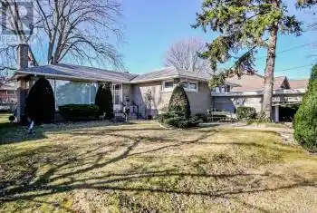 323 First Avenue, Welland (767 - N. Welland), Ontario L3C1Z1, 3 Bedrooms Bedrooms, ,2 BathroomsBathrooms,All Houses,For Sale,First,X11892134