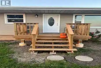 662 LINE 4 Road, Niagara-on-the-Lake, Ontario L0S1J0, 3 Bedrooms Bedrooms, ,1 BathroomBathrooms,All Houses,For Rent,LINE 4,X11892916