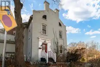 240 Quebec Avenue, Toronto (High Park North), Ontario M6P3G4, 2 Bedrooms Bedrooms, ,1 BathroomBathrooms,All Houses,For Rent,Quebec,W11893545