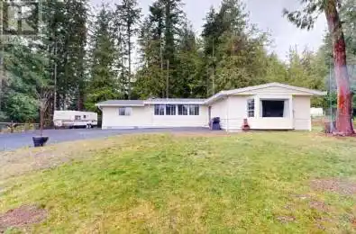 5557 PARK AVE Powell River British Columbia V8A3W8