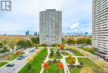 715 Don Mills Road Unit# 802, Toronto (Flemingdon Park), Ontario M3C1S5, 2 Bedrooms Bedrooms, ,1 BathroomBathrooms,Condo,For Sale,Don Mills,C11895081