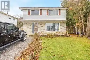 520 Elm Road, Whitchurch-Stouffville (Stouffville), Ontario L4A1W8, 6 Bedrooms Bedrooms, ,3 BathroomsBathrooms,All Houses,For Sale,Elm,N11896694