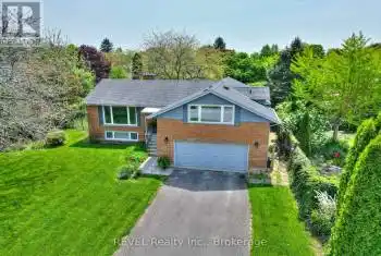 1 TOTTENHAM Court, Niagara-on-the-Lake (101 - Town), Ontario L0S1J0, 4 Bedrooms Bedrooms, ,3 BathroomsBathrooms,All Houses,For Sale,TOTTENHAM,X11897324