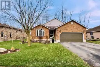 225 Eby Crescent, Wilmot, Ontario N3A1Y9, 3 Bedrooms Bedrooms, ,2 BathroomsBathrooms,All Houses,For Sale,Eby,X11897890