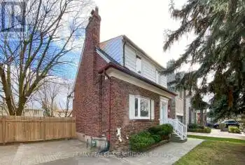 101 Brookview Drive, Toronto (Englemount-Lawrence), Ontario M6A2K5, 4 Bedrooms Bedrooms, ,2 BathroomsBathrooms,All Houses,For Rent,Brookview,C11898563