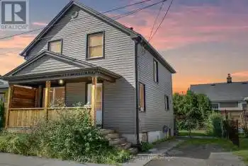 29 Wilson Street, St. Catharines (451 - Downtown), Ontario L2R5Z9, 3 Bedrooms Bedrooms, ,1 BathroomBathrooms,All Houses,For Rent,Wilson,X11887936