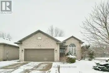 578 Harris Circ, Strathroy-Caradoc, Ontario N7G 4H2, 3 Bedrooms Bedrooms, 10 Rooms Rooms,2 BathroomsBathrooms,All Houses,Sold,Harris,X11900079