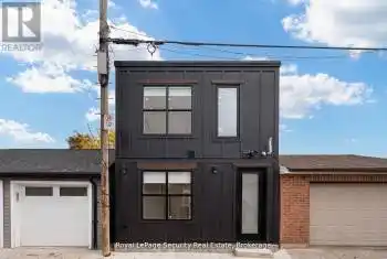 706 Gladstone Avenue Unit# Lane, Toronto (Dovercourt-Wallace Emerson-Junction), Ontario M6H3J4, 3 Bedrooms Bedrooms, ,3 BathroomsBathrooms,All Houses,For Rent,Gladstone,W11901319