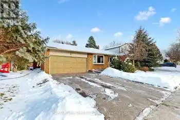 47 Howlett Avenue, Newmarket (Huron Heights-Leslie Valley), Ontario L3Y5S6, 3 Bedrooms Bedrooms, ,2 BathroomsBathrooms,All Houses,For Rent,Howlett,N11901979