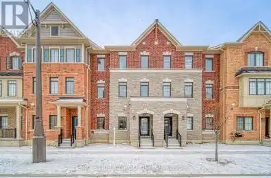 62 Mannar Drive Markham (Victoria Square) Ontario L6C0Z2