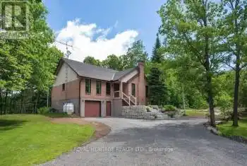 2331 Lakeside Road, Douro-Dummer, Ontario K0L2H0, 4 Bedrooms Bedrooms, ,3 BathroomsBathrooms,All Houses,For Sale,Lakeside,X11904515