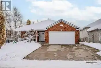 6 ABRAHAM Drive, Stratford, Ontario N5A8A9, 4 Bedrooms Bedrooms, ,3 BathroomsBathrooms,All Houses,For Sale,ABRAHAM,40687227