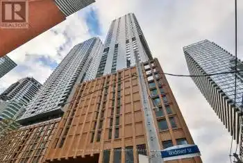 28 Widmer Street Unit# GPH29, Toronto (Waterfront Communities), Ontario M5V2E7, 3 Bedrooms Bedrooms, ,2 BathroomsBathrooms,Condo,For Rent,Widmer,C11905029