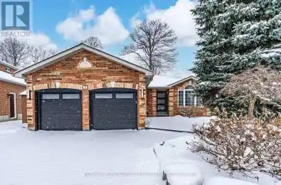 36 Glen Oak Court Barrie (Little Lake) Ontario L4M6M4