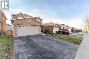 67 Rosanna Crescent, Vaughan (Maple), Ontario L6A3E3, 6 Bedrooms Bedrooms, ,4 BathroomsBathrooms,All Houses,For Sale,Rosanna,N11908434