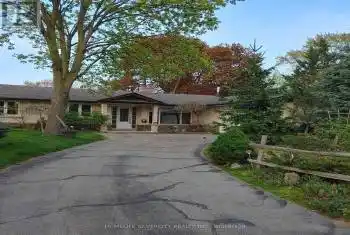 849 Calder Road, Mississauga (Clarkson), Ontario L5J2N6, 4 Bedrooms Bedrooms, ,3 BathroomsBathrooms,All Houses,For Rent,Calder,W11908952