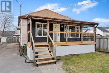 54 Elizabeth Street, Port Colborne (875 - Killaly East), Ontario L3K2B5, 4 Bedrooms Bedrooms, ,2 BathroomsBathrooms,All Houses,For Sale,Elizabeth,X11909609