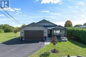 17 Elgin Street, Brighton, Ontario K0K1H0, 2 Bedrooms Bedrooms, ,2 BathroomsBathrooms,All Houses,For Sale,Elgin,X11910142