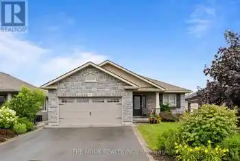 9 Woodburn Drive, Quinte West, Ontario K8V0E1, 4 Bedrooms Bedrooms, ,3 BathroomsBathrooms,All Houses,For Sale,Woodburn,X11910811