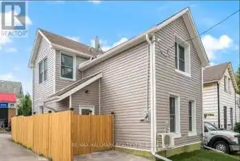 1 Tasker Street, St. Catharines, Ontario L2R3Z7, 3 Bedrooms Bedrooms, ,2 BathroomsBathrooms,All Houses,For Sale,Tasker,X11910693