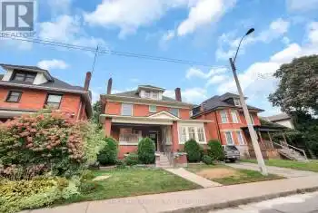 132 Holton Avenue Unit# 1, Hamilton (St. Clair), Ontario L8M2L5, 3 Bedrooms Bedrooms, ,1 BathroomBathrooms,All Houses,For Rent,Holton,X11911881