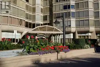 1 Palace Pier Court Unit# 1103, Toronto (Stonegate-Queensway), Ontario M6G1R7, 2 Bedrooms Bedrooms, ,3 BathroomsBathrooms,Condo,For Sale,Palace Pier,W11911986