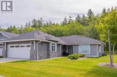 4048 SATURNA AVE Powell River British Columbia