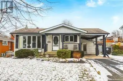 43 HOLDEN Avenue Simcoe Ontario N3Y4E4