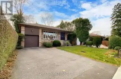 15 Foxwarren Drive Toronto (Bayview Village) Ontario M2K1L1