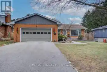 8 Woodcock Drive, Tillsonburg, Ontario N4G4L8, 3 Bedrooms Bedrooms, ,2 BathroomsBathrooms,All Houses,For Sale,Woodcock,X11894578