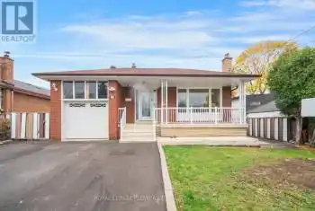 39 Stanwood Crescent, Toronto (Humbermede), Ontario M9M2A2, 5 Bedrooms Bedrooms, ,2 BathroomsBathrooms,All Houses,For Sale,Stanwood,W11904376