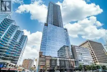 488 University Avenue Unit# 5002, Toronto (University), Ontario M5G0C1, 3 Bedrooms Bedrooms, ,2 BathroomsBathrooms,Condo,For Rent,University,C11914209