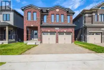 39 BROADACRE Drive, Kitchener, Ontario N2R0S5, 6 Bedrooms Bedrooms, ,5 BathroomsBathrooms,All Houses,For Rent,BROADACRE,40688978