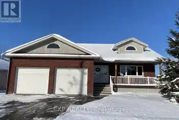 24 Bourgeois Beach Road, Tay (Victoria Harbour), Ontario L0K2A0, 3 Bedrooms Bedrooms, ,2 BathroomsBathrooms,All Houses,For Sale,Bourgeois Beach,S11914605