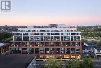 2720 Dundas Street Unit# PH 5, Toronto (Junction Area), Ontario M6P1Y2, 3 Bedrooms Bedrooms, ,2 BathroomsBathrooms,Condo,For Sale,Dundas,W11914857