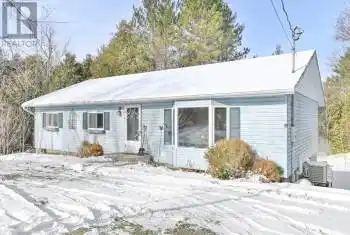 1115 Wintergreen Road, North Frontenac, Ontario K0H1K0, 4 Bedrooms Bedrooms, ,2 BathroomsBathrooms,All Houses,For Sale,Wintergreen,X11915494