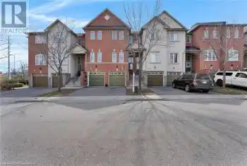 435 HENSALL Circle Unit# 176, Mississauga, Ontario L5A4P1, 3 Bedrooms Bedrooms, ,3 BathroomsBathrooms,All Houses,For Rent,HENSALL,40689151