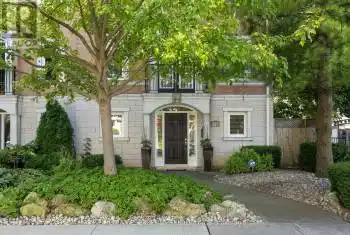 126 Brant Street, Oakville (Old Oakville), Ontario L6K3X6, 3 Bedrooms Bedrooms, ,3 BathroomsBathrooms,All Houses,For Sale,Brant,W11915354