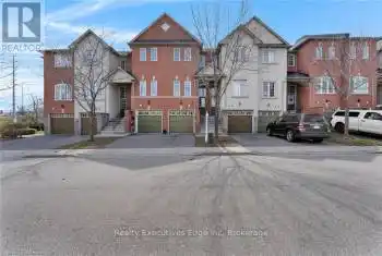 435 Hensall Circle Unit# 176, Mississauga (Cooksville), Ontario L5A4P1, 3 Bedrooms Bedrooms, ,3 BathroomsBathrooms,All Houses,For Sale,Hensall,W11915568