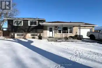 240 St Laurent Crescent, Woodstock (Woodstock - North), Ontario N4S7T7, 4 Bedrooms Bedrooms, ,2 BathroomsBathrooms,All Houses,For Sale,St Laurent,X11915946