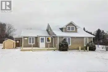 876 Saint-Joseph Boulevard, Saint-Léolin, New Brunswick E8N2P8, 2 Bedrooms Bedrooms, ,2 BathroomsBathrooms,All Houses,For Sale,876 Saint-Joseph Boulevard,NB111030