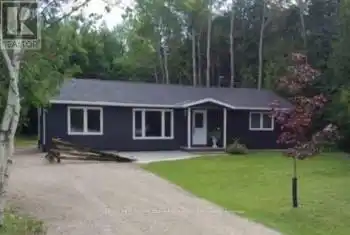 7221 Highway 6 Road, Northern Bruce Peninsula, Ontario N0H2T0, 3 Bedrooms Bedrooms, ,1 BathroomBathrooms,All Houses,For Sale,Highway 6,X11915908