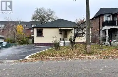 17 Alan Avenue Toronto (Mimico) Ontario M8Z3Y5