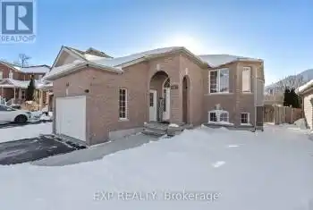 40 Lucas Crescent, Kawartha Lakes (Lindsay), Ontario K9V0C6, 3 Bedrooms Bedrooms, ,2 BathroomsBathrooms,All Houses,For Sale,Lucas,X11916786